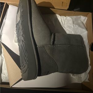 UGG W Classic Short ll Grey Boots